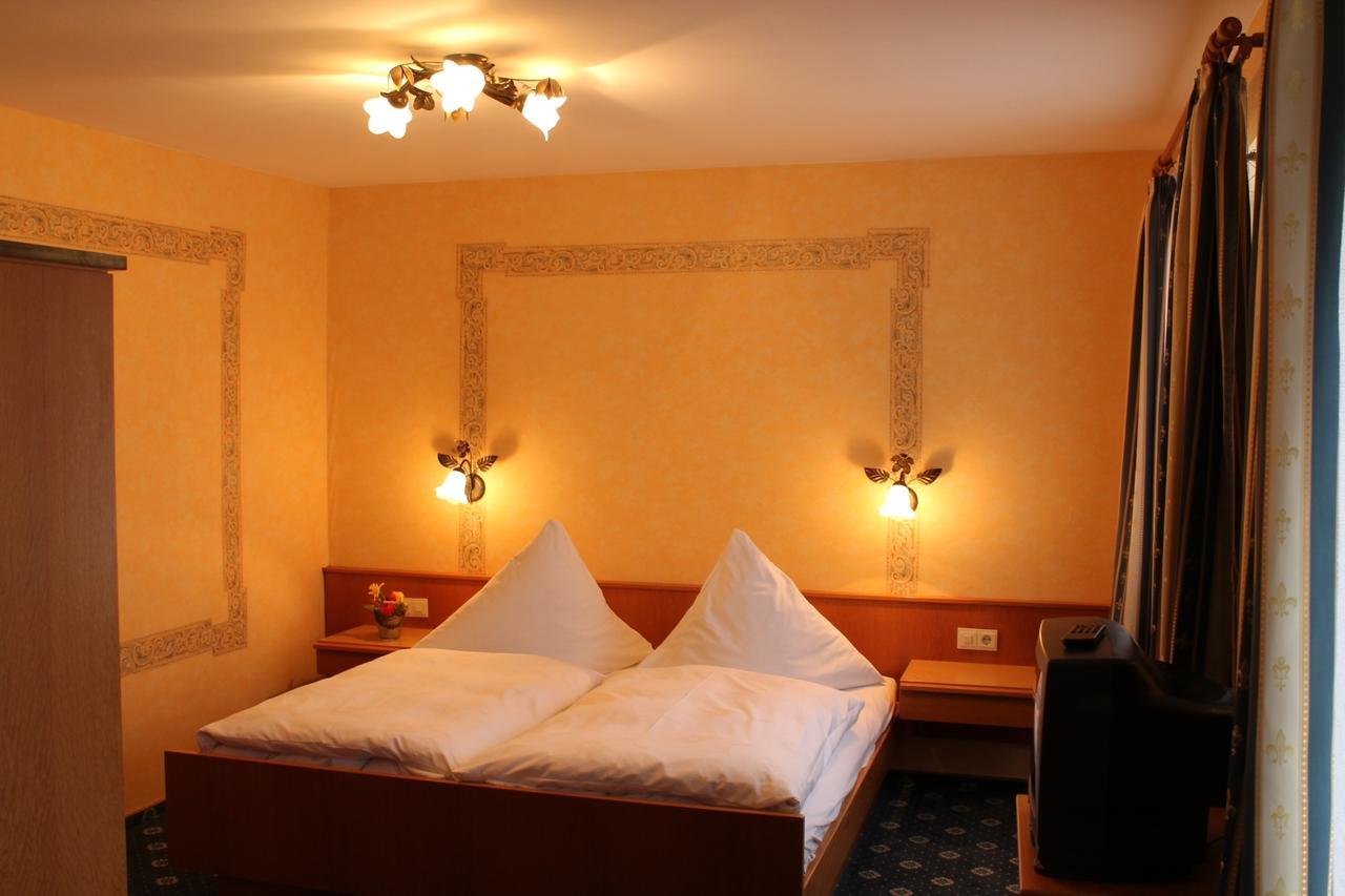 Hotel-Gasthof Zum Hirschen Durrwangen Habitación foto